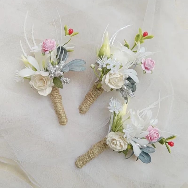 boutonniere rose mawar white putih pink korsase corsage bunga dada jas pria pengantin wedding