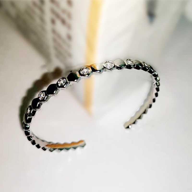 Gelang Bahan 925 Silver Aksen Zirkon Model Gear Kecil