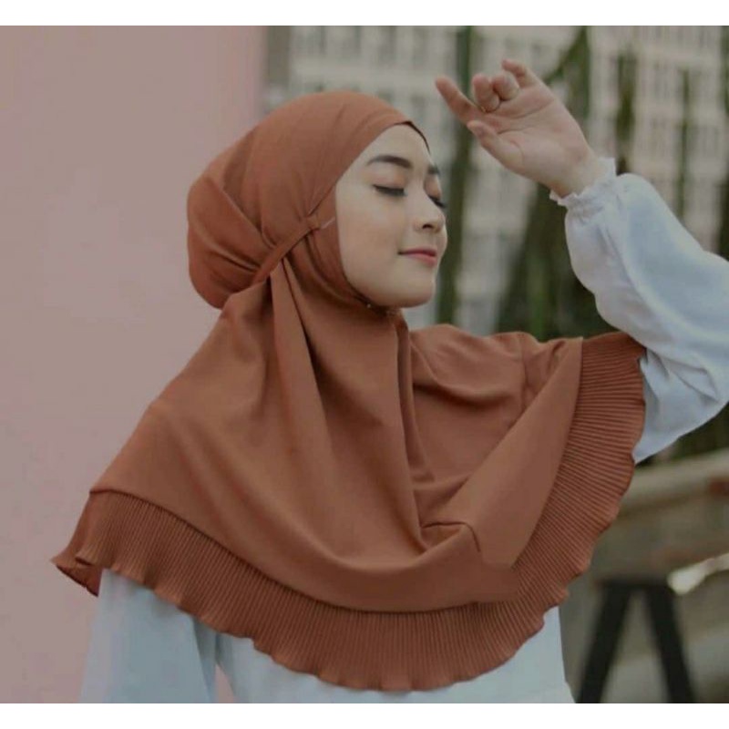 Jilbab Bergo Maryam Plisket