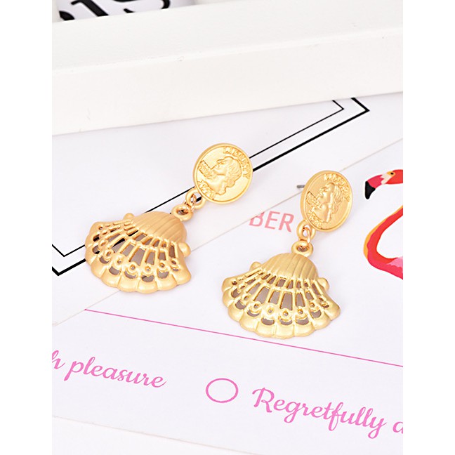 LRC Anting Tusuk Fashion Gold Alloy Head Shell Earrings F34170