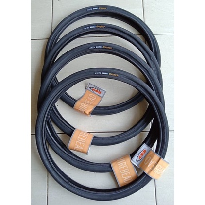 BAN LUAR CST SPEEDWAY 20 X 1.35