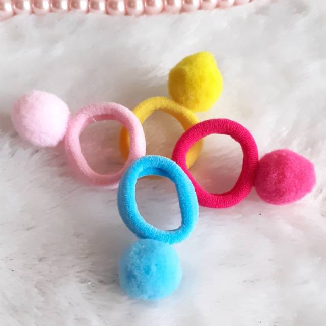 Kunciran Rambut Pompom Kuncir Cincin Pom Pom Karet Rambut Donat Pompom