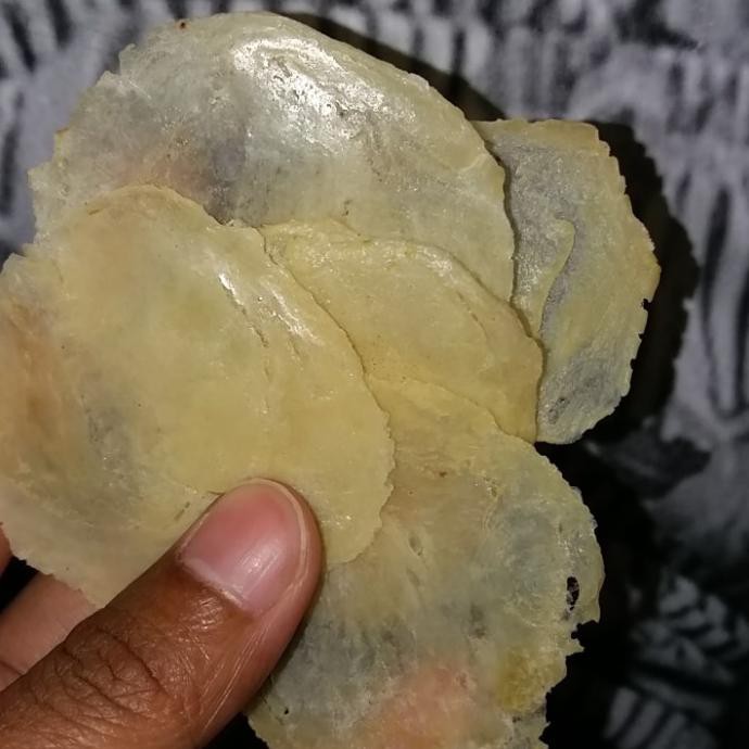 

Emping Melinjo Super Kebumen 1Kg - Size 3Cm