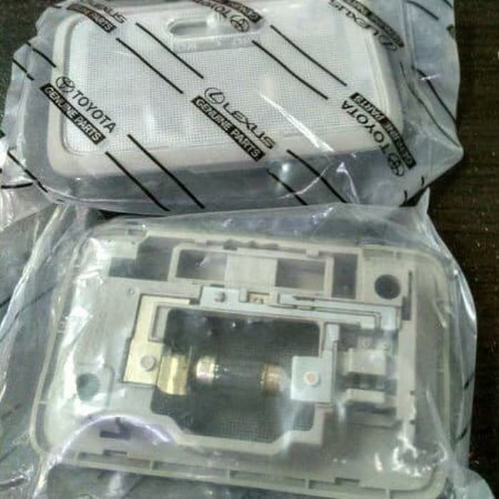 Lampu Plafon Toyota Avanza