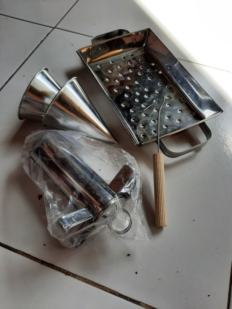 Cetakan Cendol Persegi Stainless