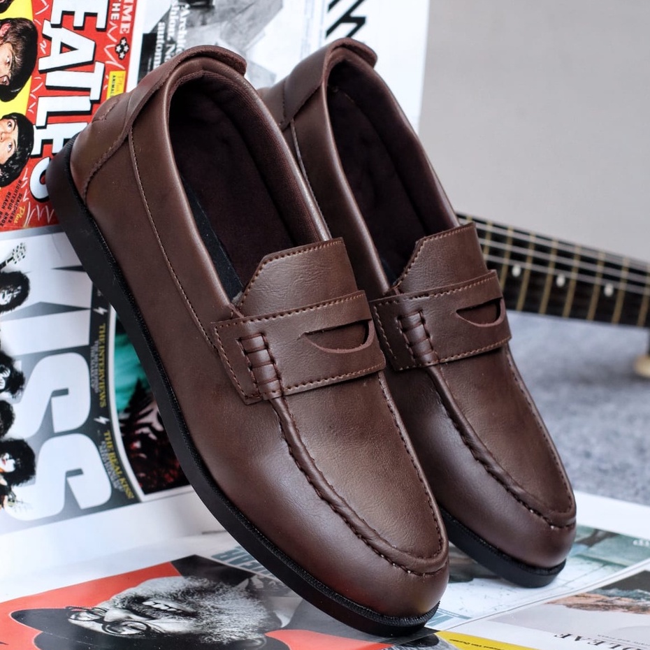 BRUCE|Sepatu Formal Pria Pantofel Hitam Kulit Syintetik Fashion Simple Trendy Kekinian Original Brand Main Gaya Kondangan Laki Laki