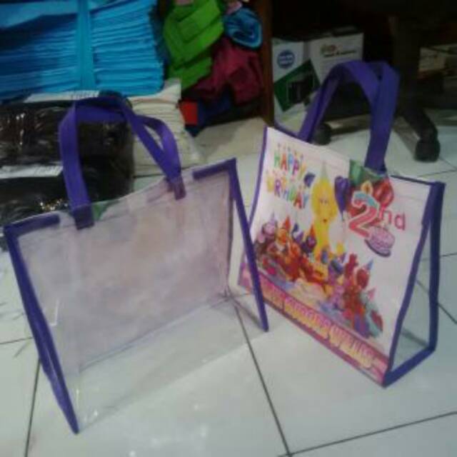 

Goodie bag ultah/Promosi mmt glossy kombinasi mika custom