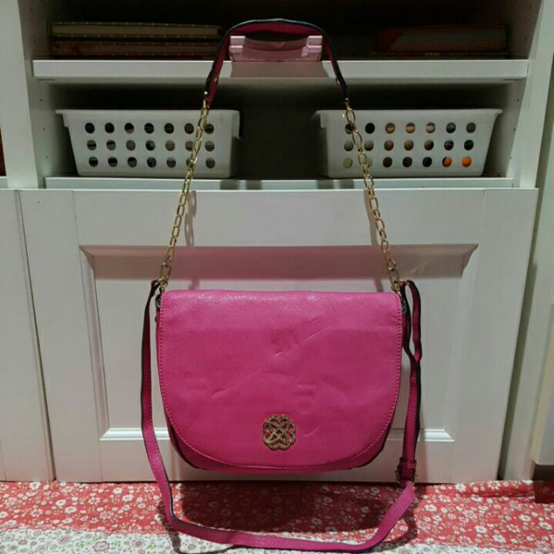 Preloved shoulder rantai & sling bag pink Morgan De Toi