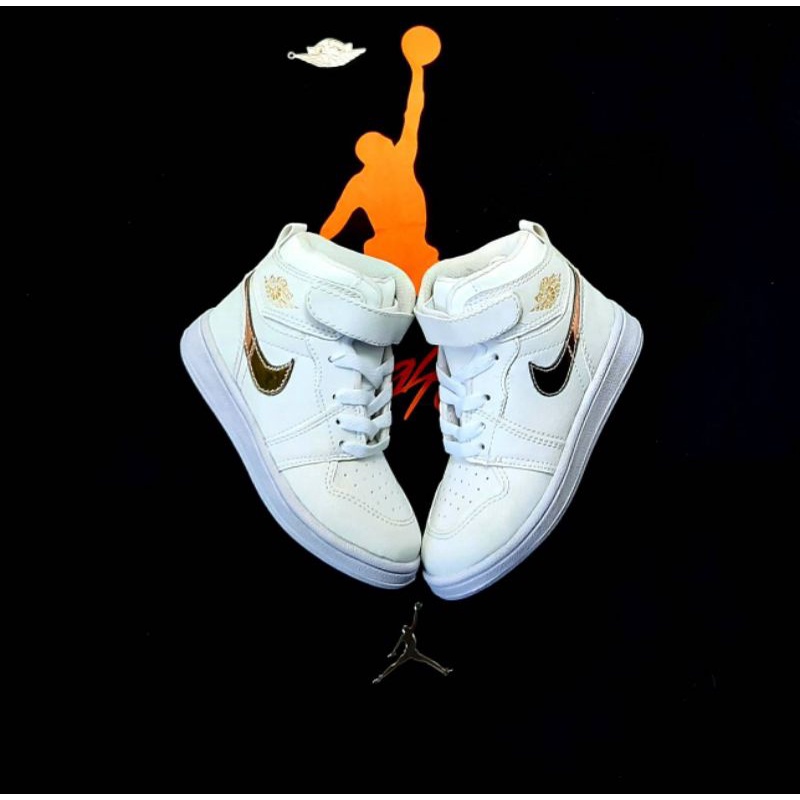 12.12 MEGA SALE NIKE AIR JORDAN 1 MID WHITE NAVY FASHION KIDS UNISEX SIZE 24-35