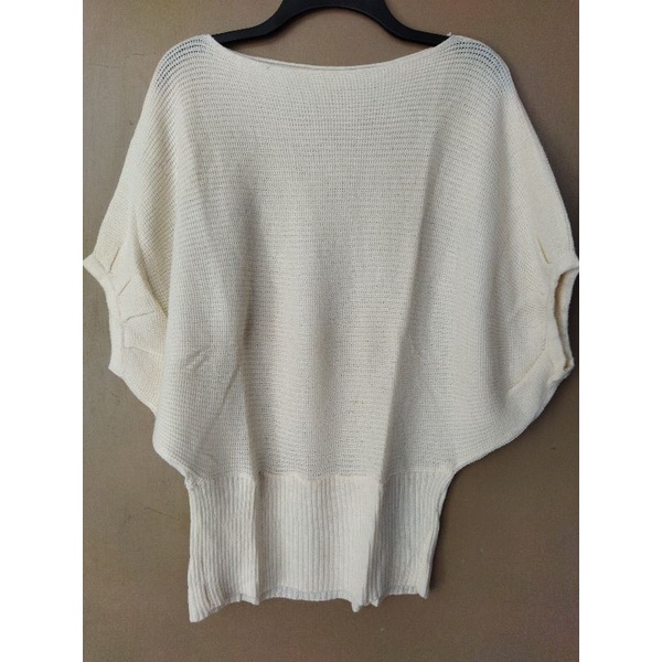 baju bekas / baju preloved / atasan bekas / atasan preloved / blouse bekas / blouse preloved