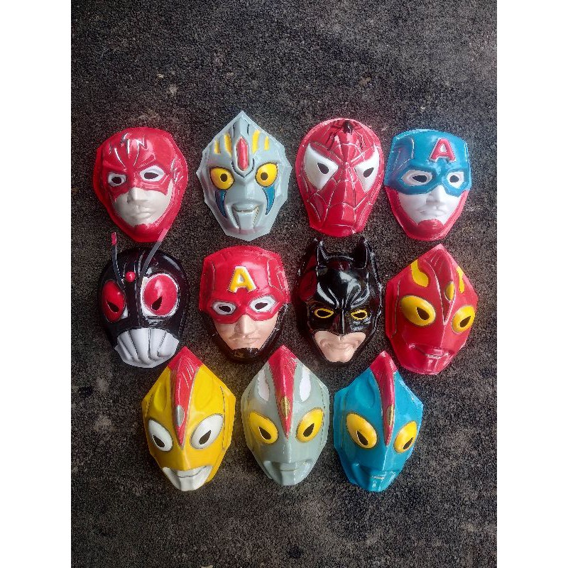 Topeng superhero ultraman / batman / spiderman / captain america / mask rider black / the flash