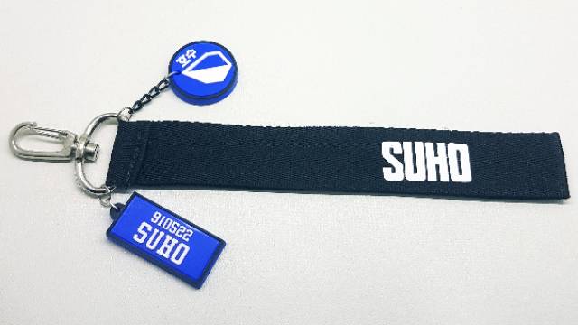 Exo gantungan kunci strap name light stick kpop member lanyard keyring