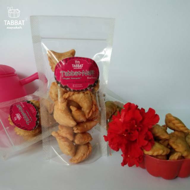 

Tabbat-Naff (Pastel Abon Ikan)