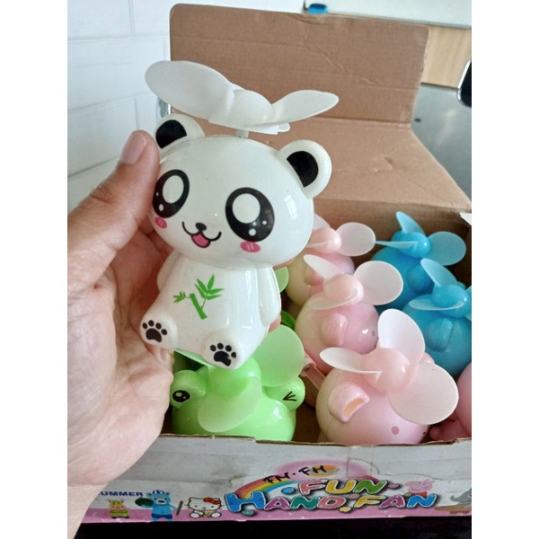TML-777-1 Mainan Fun Hand Fan Kipas Karakter Warna Bagus 777-1