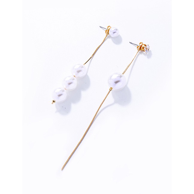 LRC Anting Tusuk Fashion Golden Asymmetrical Tassel Stud Earrings With Diamonds D59118