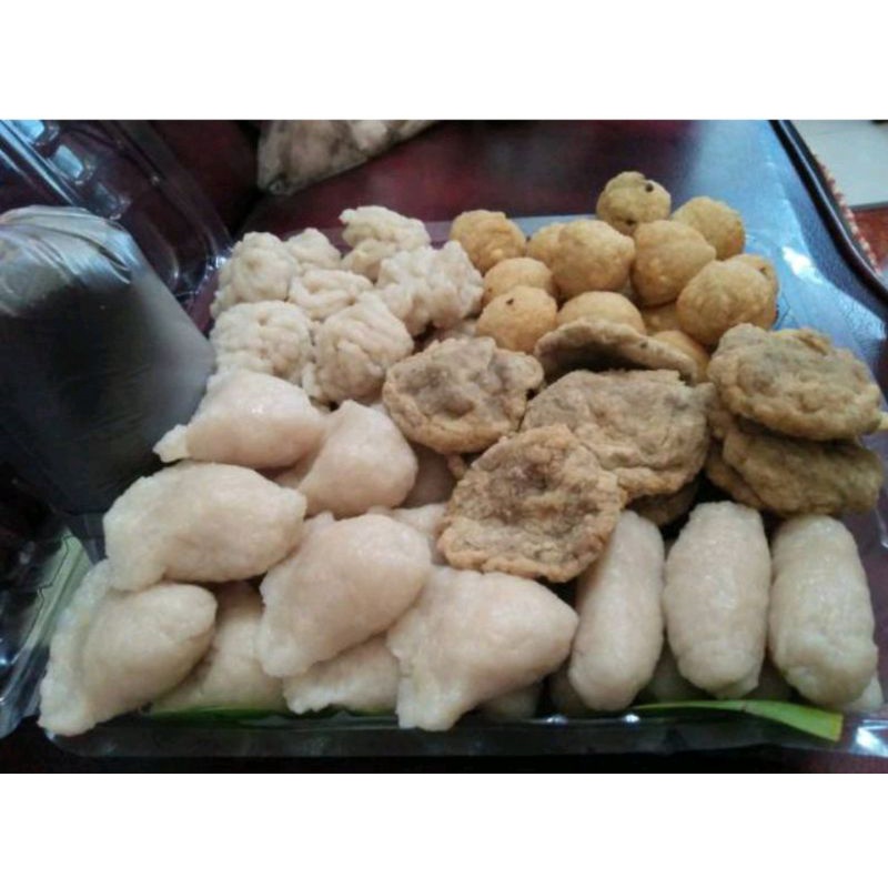 

PEMPEK ASLI PALEMBANG | PEMPEK CAMPUR (30 pcs + cuko di vacum)