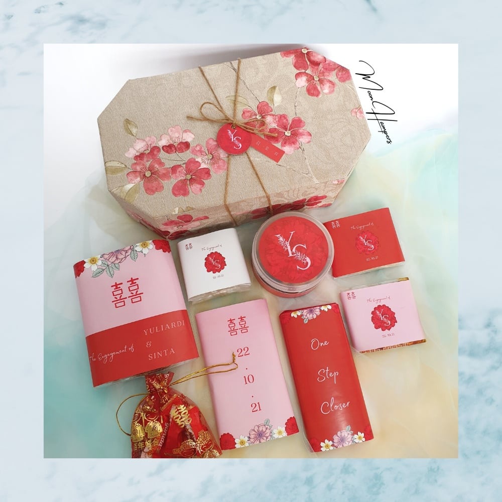 

[PREMIUM] HAMPERS HARDBOX OCTAGONAL SANGJIT/PAKET HAMPERS KUE SANGJIT/HAMPERS ENGAGEMENT - SEOL HWA SET