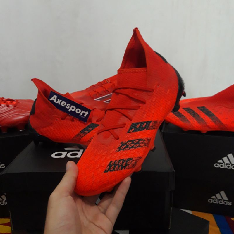 SEPATU BOLA ADIDAS PREDATOR FREAK.3 FG