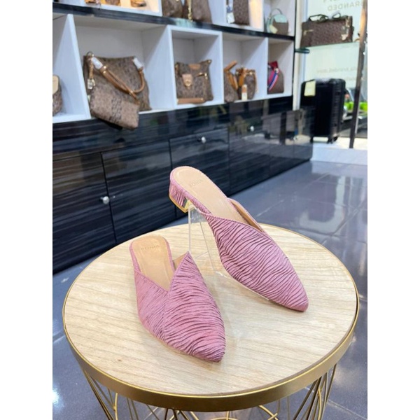 SEPATU HAK BONIA MEDIUM MONOGRAM WANITA HARGA TERMURAH KUALITAS ORIGINAL BARANG BARU BARANG BRANDED