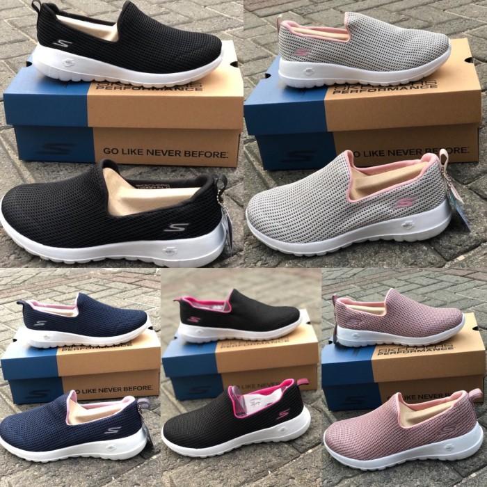 SEPATU WANITA/SEPATU SKECHERS WANITA/SKECHERS GOWALK JOY CENTERPIECE