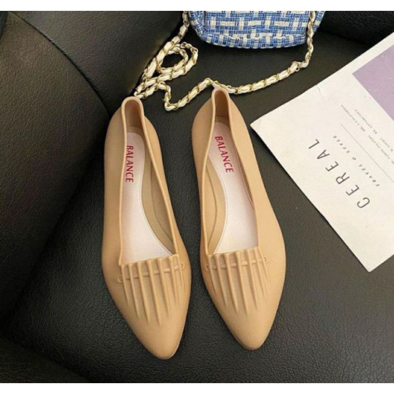 (COD) Flatshoes Balance 702 Jellyshoes Rubber Import