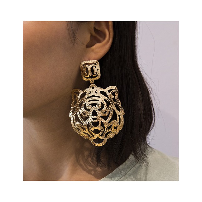 LRC Anting Tusuk Fashion Tiger Hollow Geometric Earrings D19433