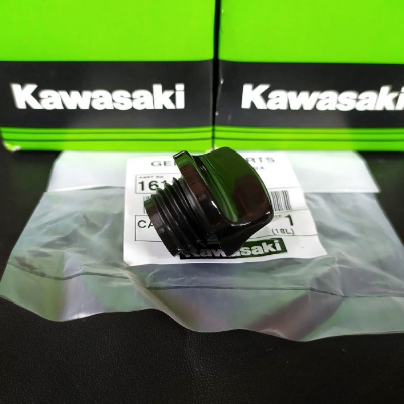 TUTUP OLI MESIN NINJA R SS RR ORIGINAL