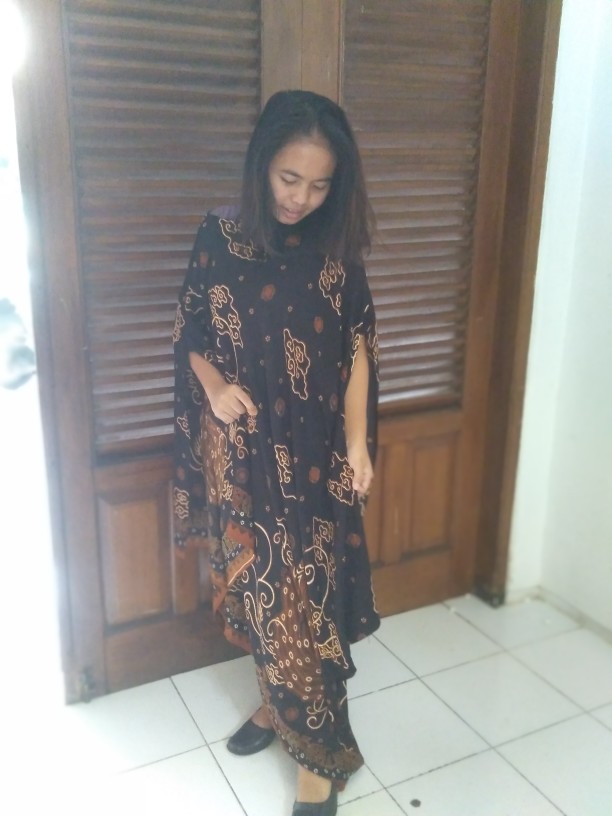 Kaftan Paris Asimetris Dress Batik Kondangan Cantik Anggun Gaun Batik Premium Ori Batik Solo