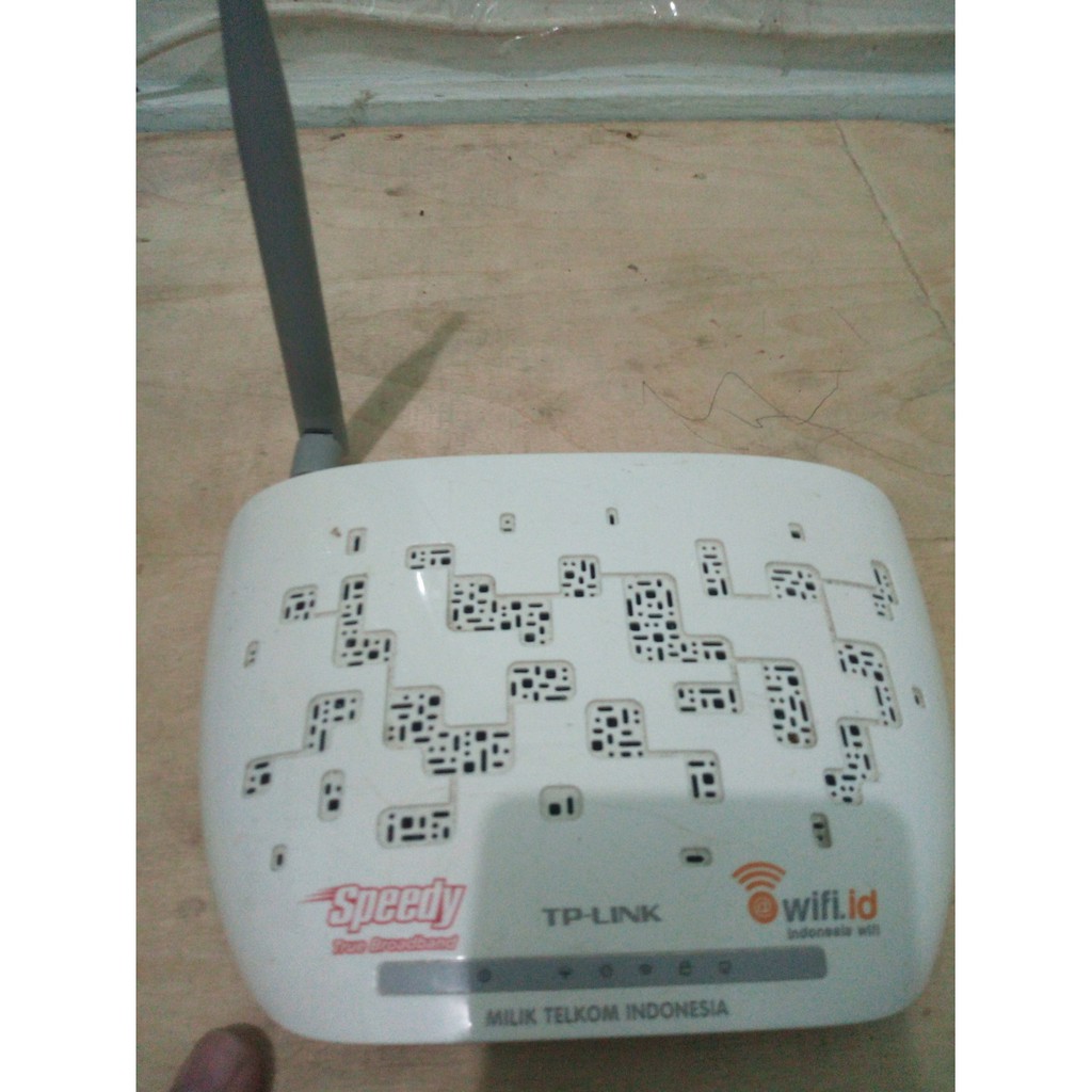 Modem router ADSL TP Link TD-W8151n Minus