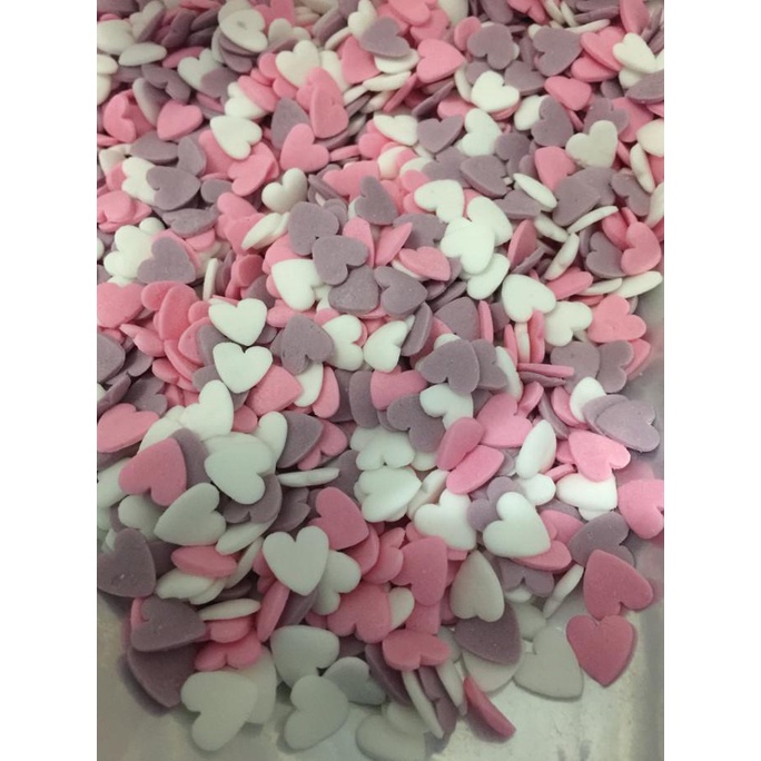 

Promo Awal tahun Confetti Hati Sprinkle Love Hiasan Kue Edible Topping 20 gr Diskon