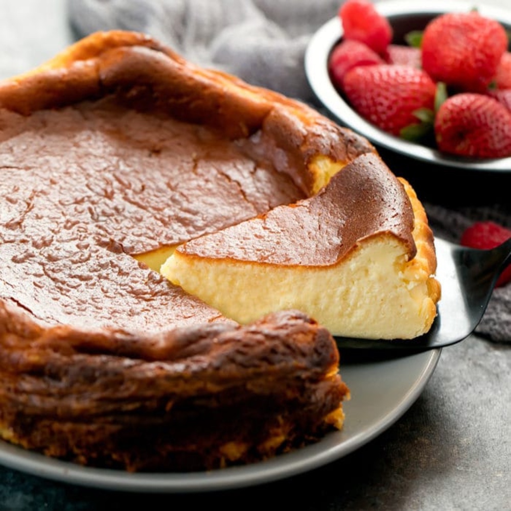 

BASQUE BURNT CHEESE CAKE : 1 PC