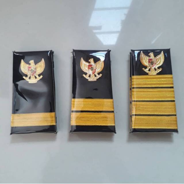 EPOLET PERWIRA PELAYARAN PANGKAT PELAUT DECK PELAUT ATRIBUT PELAUT EVOLET PELAYARAN EPOLET PELAUT EF