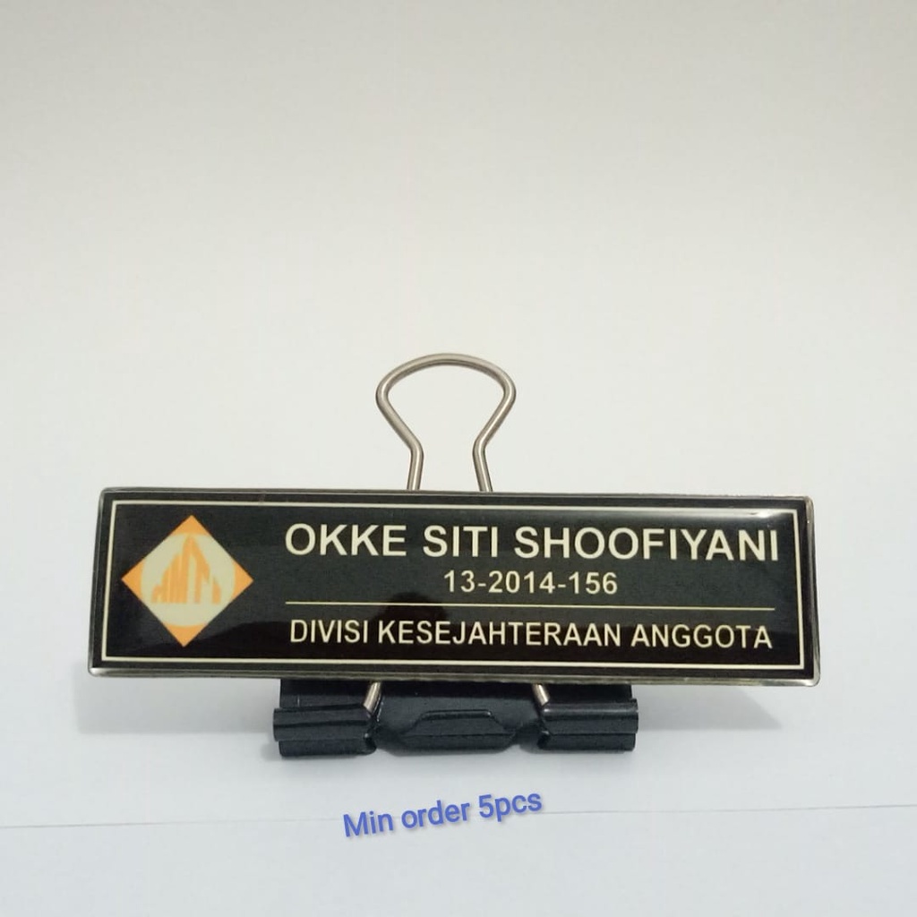 

NAME TAG BAHAN STAINLESS 0.6 MAGNET/RESIN