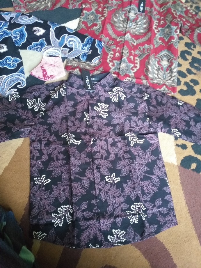 Couple Kemeja Batik Anak Lengan Panjang Baturaden Maroon By Nattaline