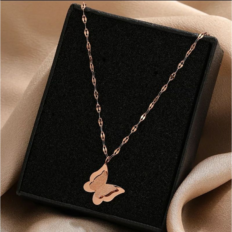 Kalung Titanium Model Liontin Satu Kupu - Kupu Tersedia Warna Rose Gold, Gold dan Silver