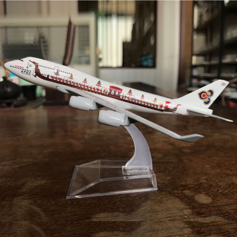 Model Pesawat Terbang Thailand Airbus 320 Nok Air B737 Bangkok 747 Bahan Alloy Diecast Ukuran 16CM