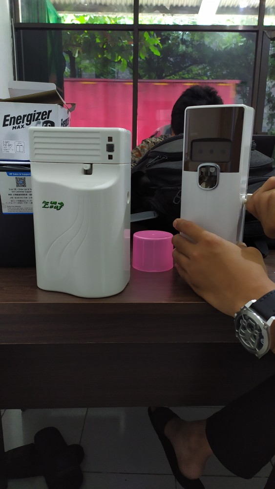 Mesin Pengharum Ruangan Otomatis Remote Type Lfdr-508a