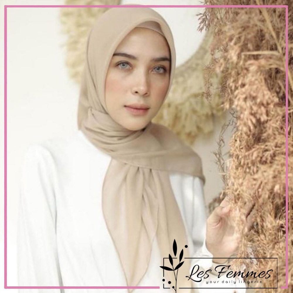 Hijab segi empat paris premium warna warni paling laku