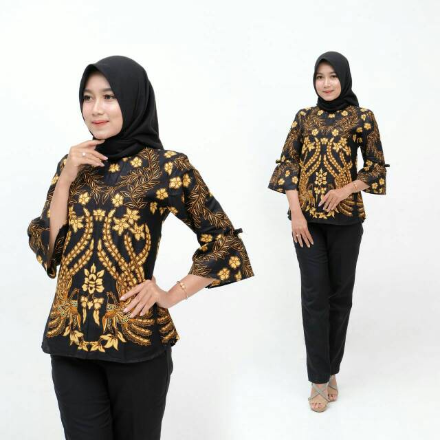 Batik pekalongan wanita
