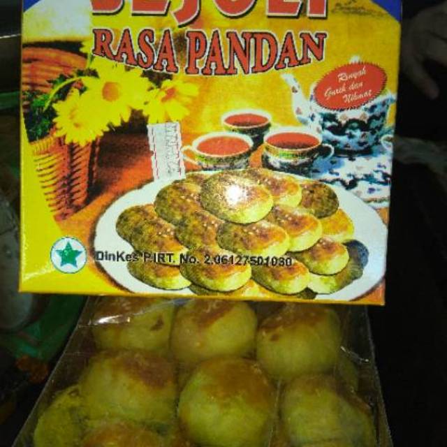 

Kue kacang cap sejoli