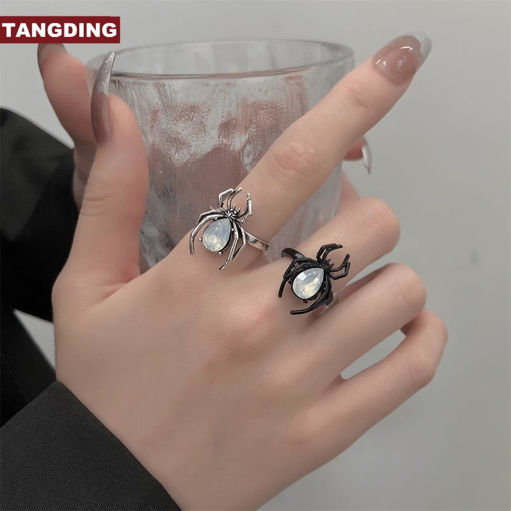 【COD Tangding】Cincin Desain Laba-Laba Bahan Metal Gaya Retro