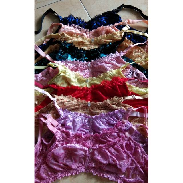 Bra brukat tanpa busa dan tanpa kawat