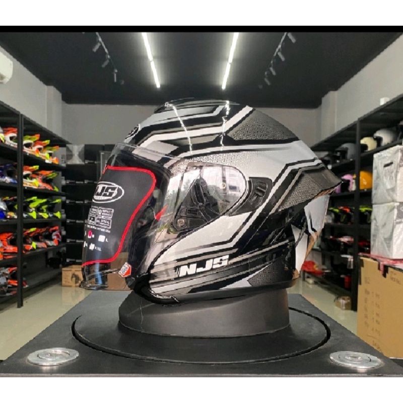 Helm NJS Kairoz / Zenith-Black Silver