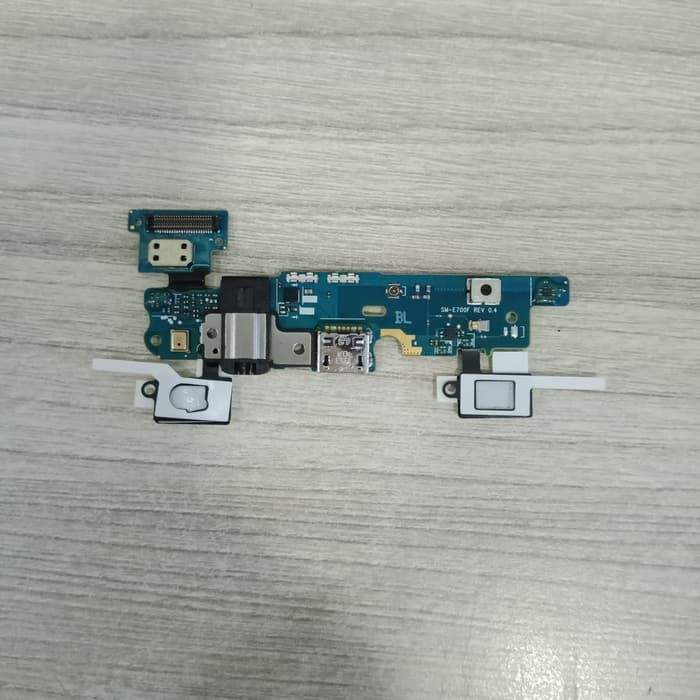 FLEXIBLE CON CHARGER SAMSUNG E700H