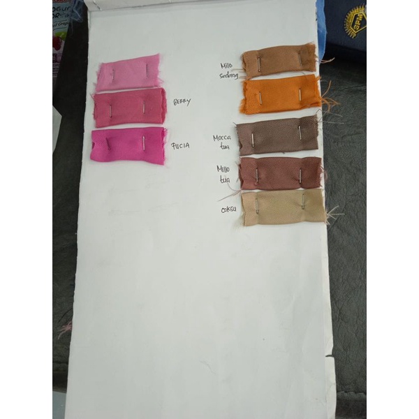 kain shakila. kain sakila.- warna2 dpt di liat pd foto nmr 1/3/6.harga tertera harga setengah mtr