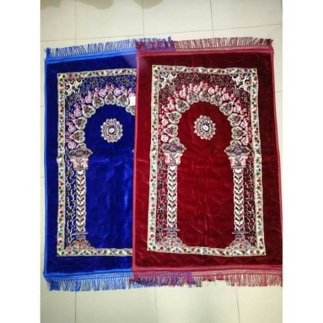 sajadah tebal uk. besar buat sholat sujud/ bahan bludru tebal