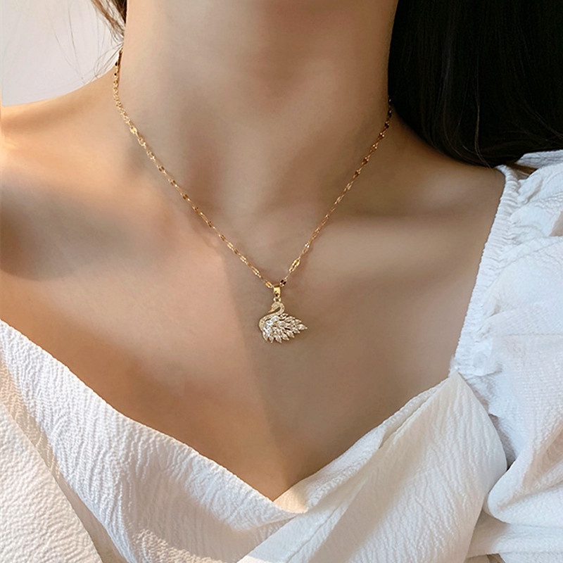Kalung Titanium Angsa Swan Wanita Anti Karat Emas 18k Berlian Kristal Perhiasan Korea