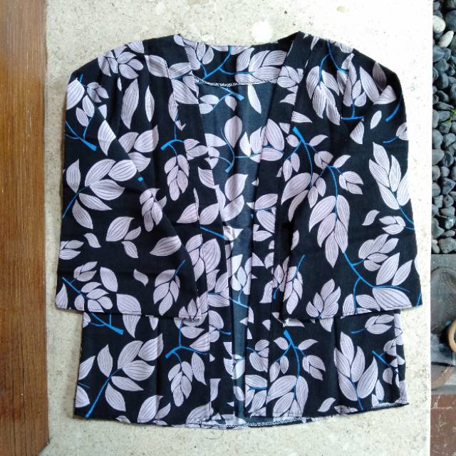 CAMELIA CARDI / CARDI DAUN  PENDEK/ CARDI