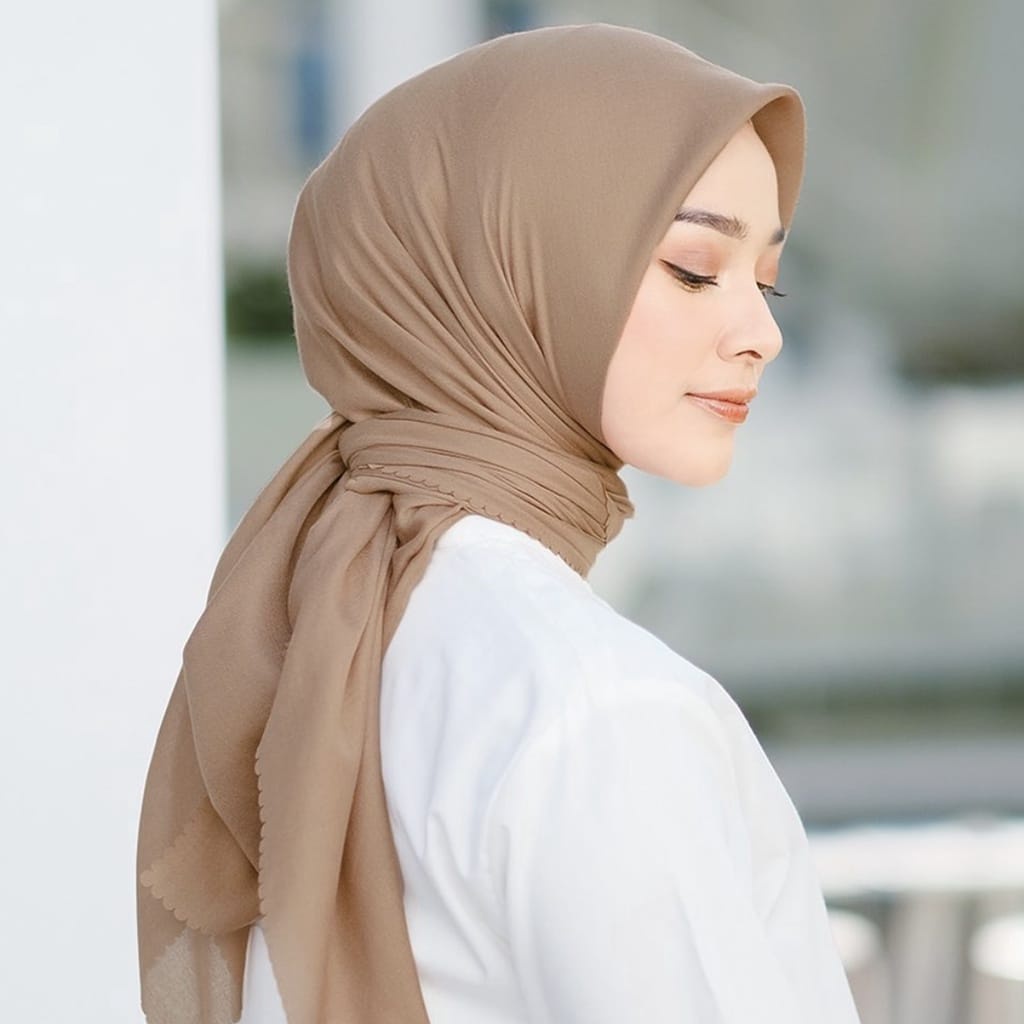 Kerudung Segiempat Lasercut Hijab Segiempat PollyCotton Bella Lasercut Polos Pasar Hija'b