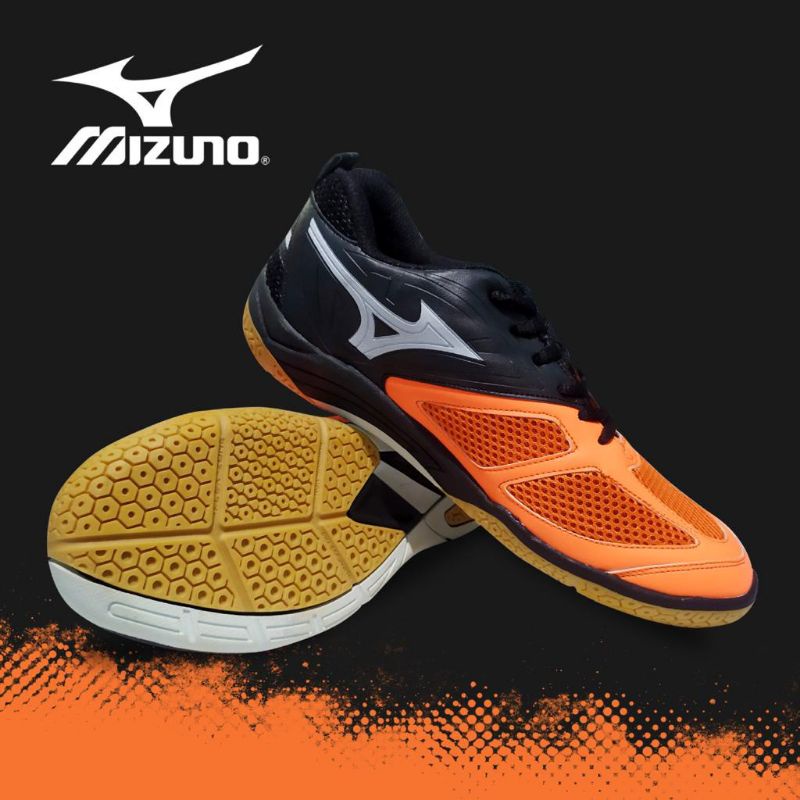 sepatu olahraga pria wanita / sepatu badminton sepatu voli mizunoo